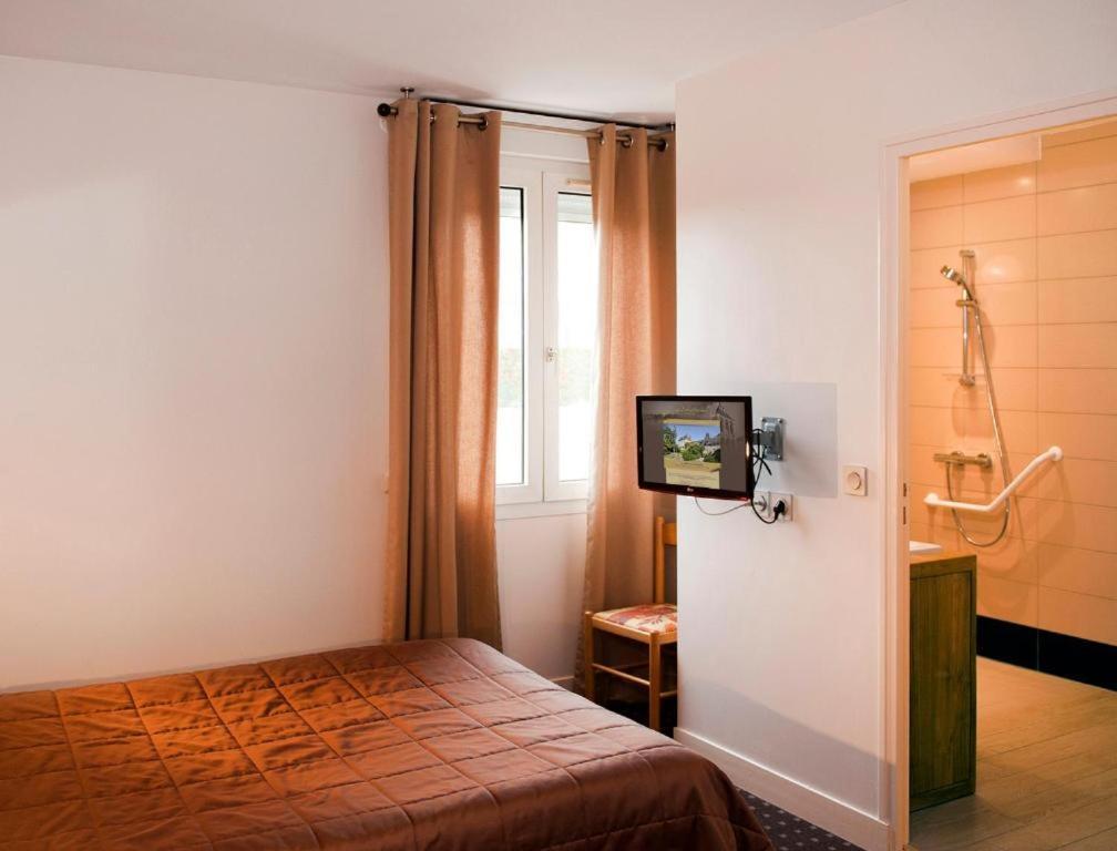 Logis Hotel Restaurant Du Labrador Saint-Benoît-sur-Loire Eksteriør bilde